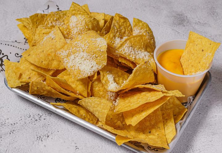 Chips con Queso
